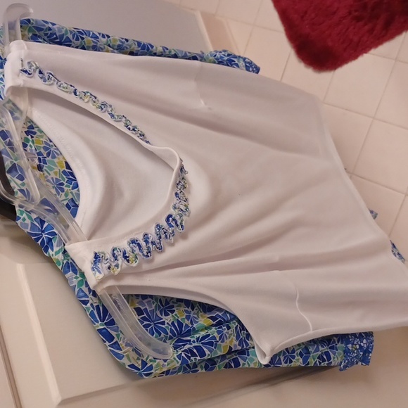 Shirts - Picture 3 of 3